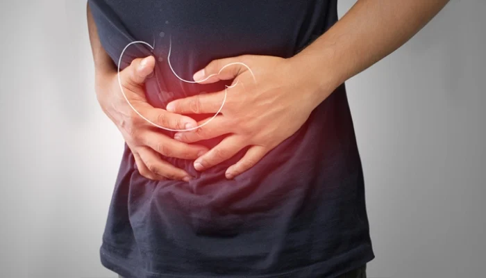 معدے کی تیزابیت کے مسئلے کا سامنا؟ جانیں اس کی وجوہات اور احتیاطی تدابیر
