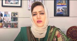 مجوزہ آئینی ترمیم کے ڈرافٹ سے کونسی شقیں کس کے کہنے پر نکال دی گئیں۔۔؟ عاصمہ شیرازی نے تہلکہ خیز انکشاف کر دیا