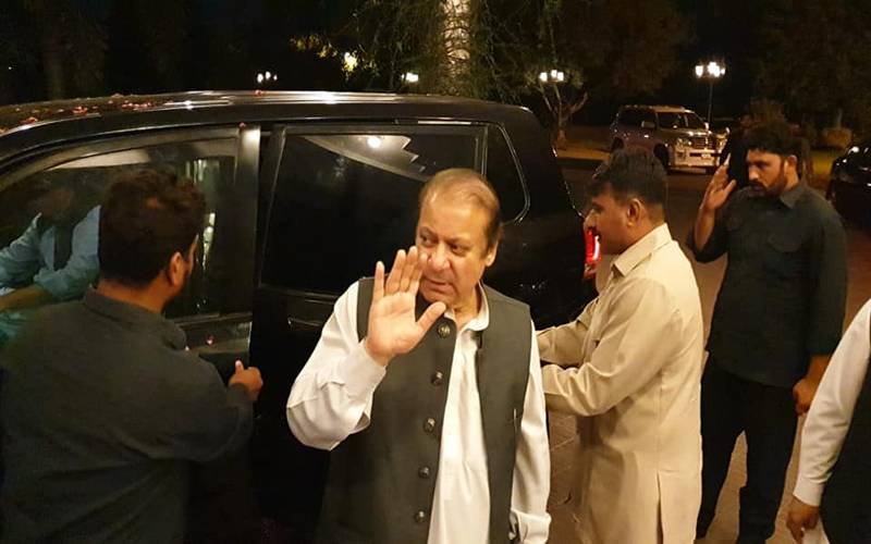 آئینی ترمیم پاس ہونے کے بعد نوازشریف اچانک کس ملک روانہ ہو گئے ؟ جانئے