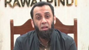 ملک میں انتشار اور تشدد کی سیاست کی اجازت نہیں دی جاسکتی: عطاءتارڑ