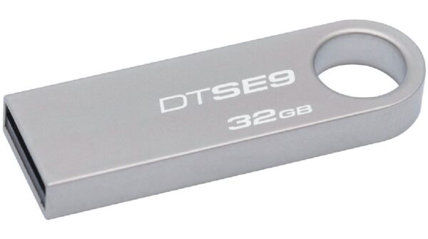 Kingston DataTraveler 32GB Price in Pakistan