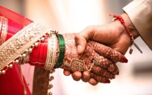 خیر پور ناتھن شاہ؛ ٹیچر کی چھٹی جماعت کی طالبہ سے شادی
