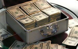 انٹر بینک مارکیٹ میں ڈالر سستا، سٹاک مارکیٹ میں زبرست تیزی