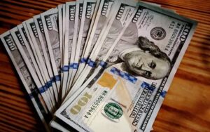 پاکستان نے آئی ایم ایف سے 7 ارب ڈالر قرض کتنے فیصد شرح سود پر لیا؟