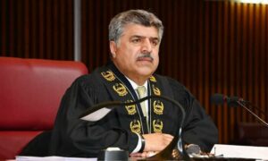 قومی اسمبلی میں وزرا کے غائب رہنے پر ڈپٹی سپیکر کا ایوان نہ چلانے کا اعلان