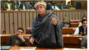 حکومت اور پی ٹی آئی دونوں ہی سے ناراض ہوں: محمودخان اچکزئی