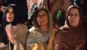 بانی پی ٹی آئی کی تینوں بہنوں نے دھرنا دیدیا