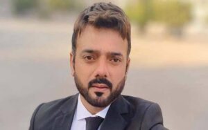 صدر کراچی بار عامر وڑائچ پر موٹر سائیکل سوار ملزمان کا تشدد