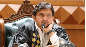پنجاب اسمبلی میں اپوزیشن کی بانی پی ٹی آئی کی تصاویر لے کر نعرے بازی، کسانوں کو ریلیف دینے کا مطالبہ، وزراء کی غیر حاضری پر کڑی تنقید