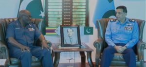 زمبابوے فضائیہ کے کمانڈر کی قیادت میں اعلیٰ سطحی وفد کی پاک فضائیہ کے سربراہ ظہیر احمد بابر سدھو سے ملاقات
