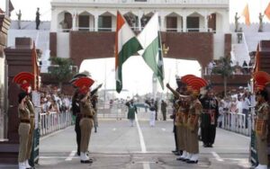 پاک بھارت کشیدگہ، پاکستان کے کتنے شہری بھارت میں پھنسے ہوئے ہیں؟ جانئے