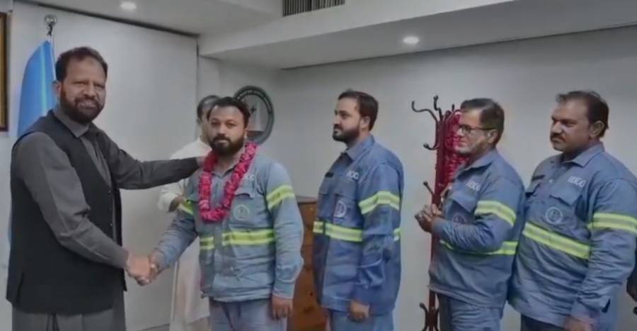 محنت کش ہمارے ہیرو، خراج تحسین پیش کرتے ہیں: سی ای او لیسکو کا یوم مئی پر تقریب سے خطاب