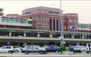 پاکستان کے تین بڑے ایئر پورٹس بند کر دیئے گئے