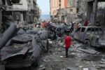 غزہ: اسرائیلی فوج کی پناہ گزین سکول پر بمباری، 40 فلسطینی شہید