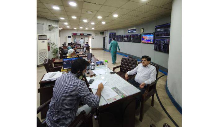 لیسکو وار روم فعال ہوگیا،مانیٹرنگ شروع، عملہ ہنگامی صورتحال سے نمٹنے کے لیے 24 گھنٹے موجود رہے گا۔