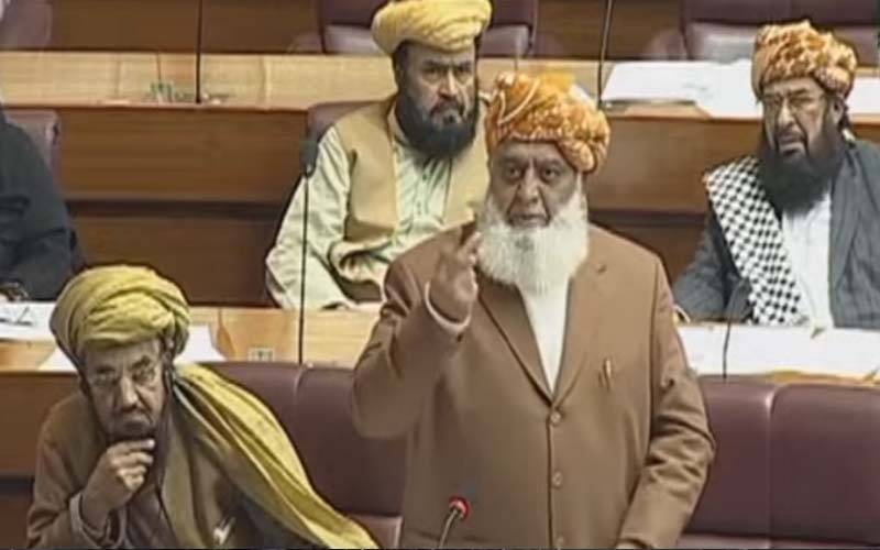 مدارس کا ہر نوجوان فوج کے ساتھ صف اول پر ہوگا، مولانا فضل الرحمان