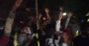 نور خان بیس پر حملے کے بعد عوام سڑکوں پر نکل آئے، پاکستان زندہ باد کے نعرے