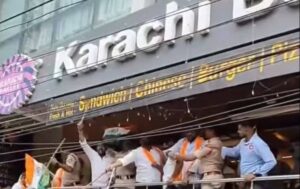 پاکستان سے شکست کا غصہ بی جے پی کارکنوں نے ہندوؤں کی ملکیت کراچی بیکری پر نکال دیا