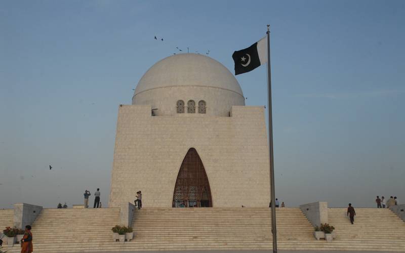 کراچی میں موسم گرم اور مرطوب، پارہ 36 ڈگری تک جانے کا امکان