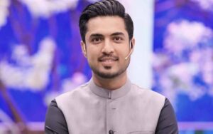اسٹیبلشمنٹ اور ٹاؤٹ کی “لوّ سٹوری” میں اتار چڑھاؤ ضرور آتے ہیں جس سے ۔ ۔ ۔" اقرارالحسن بھی میدان میں آگئیں