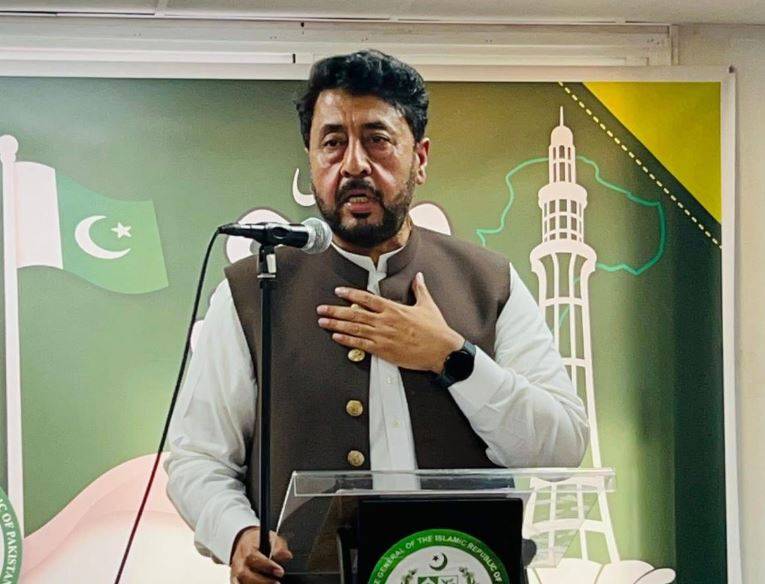 معرکہ حق کی تاریخی فتح، قونصل خانہ پاکستان بارسلونا میں یوم تشکر کی تقریب، آئندہ کوئی پاکستان کو میلی آنکھ سے بھی نہیں دیکھنے کی جرات کرے گا: مراد علی وزیر