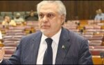 اسحاق ڈار کی دورہ چین کے دوران چینی وزیر خارجہ سے اہم ملاقات، دو طرفہ تعلقات پر تبادلہ خیال