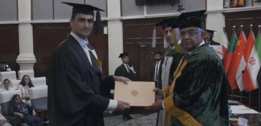 پاکستان نیوی وار کالج کے 54ویں کانووکیشن کی تقریب کا لاہور میں انعقاد، نیول چیف کا خطاب