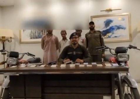 کرکٹ میچ کے لیے آنیوالے تماشائیوں سے وارداتیں کرنے والا گروہ پولیس کے ہتھے چڑھ گیا