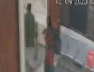 ایک کی سڑک پر اور دوسرے کی پارٹی آفس میں فحش حرکات، بھارتی حکمران جماعت بی جے پی کے دو رہنماؤں کی غیراخلاقی ویڈیوز وائرل ہوگئیں۔