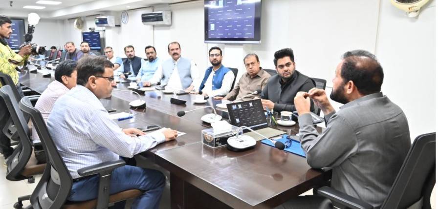 کھلی کچہریوں میں 1243 شکایات موصول، نو گو ایریاز ختم کر دیں گے، کوئی آفیسر بجلی چوری میں ملوث پایا گیا تو کیا سلوک کیا جائے گا؟ سی ای اولیسکو نے بتا دیا