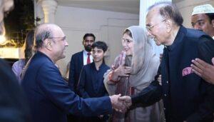 صدر مملکت آصف علی زرداری کی میاں منظور احمد خان وٹو کی رہائش گاہ آمد، خیریت دریافت کی