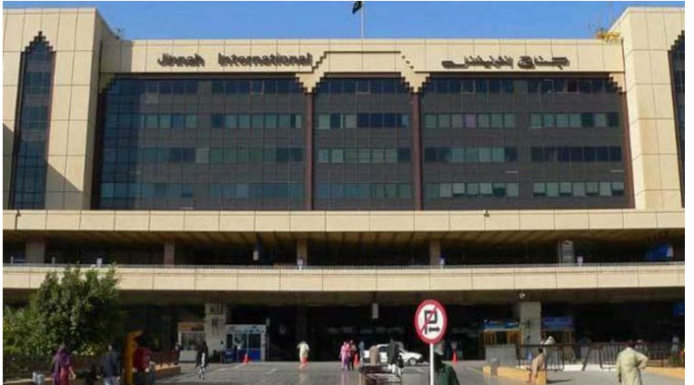 دھوکہ دہی سے سفر کرنے والی ۲ خواتین کو کراچی ایئرپورٹ پر گرفتار کر لیا گیا