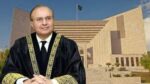 جسٹس منصور علی نے قائم مقام چیف جسٹس پاکستان کا حلف اٹھا لیا