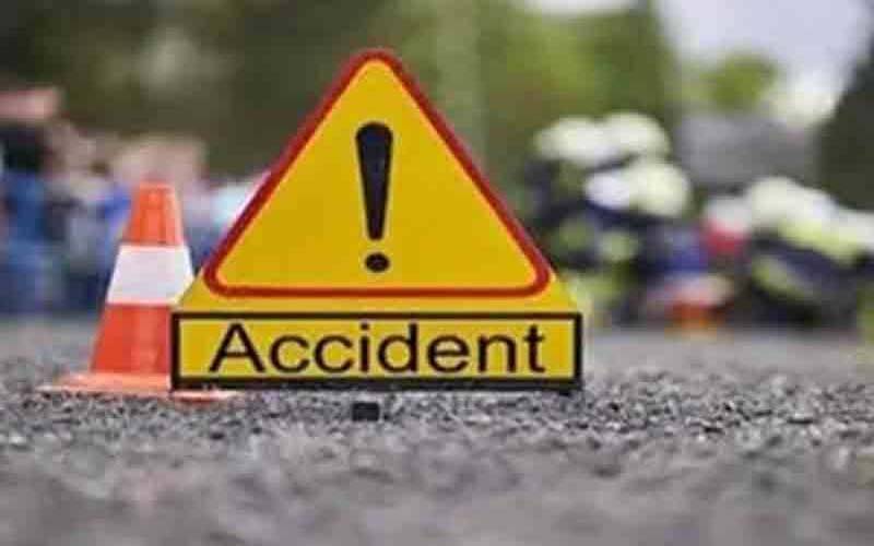 لیہ میں مسافر بس الٹنے سے تین افراد جاں بحق