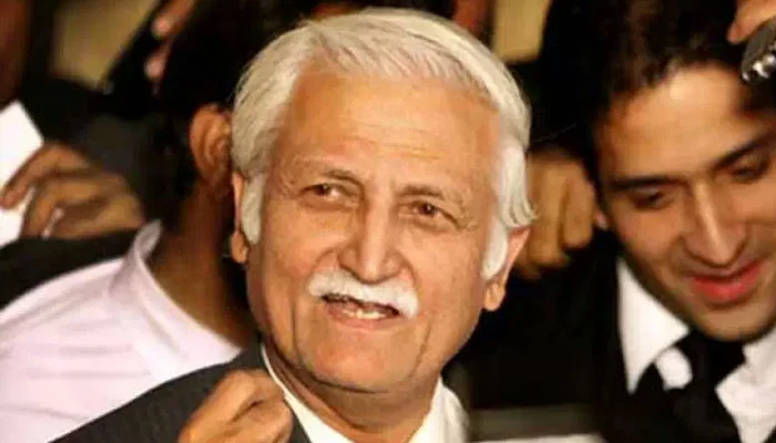 واٹس ایپ پر اگلے ہی دن ذاتی پیشی کا حکم دینا ناانصافی
