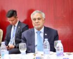 ایران سے 450 پاکستانیوں کو نکال لیا گیا، عراق میں پھنسے ہوئے لوگوں کے لیے حکومت کیا کر رہی ہے؟ اسحاق ڈار نے تفصیلات شیئر کر دیں