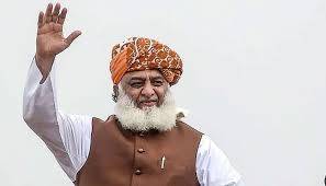اسرائیلی حملے کی مذمت نہیں، ہم ایران کے شانہ بشانہ کھڑے ہونے کا اعلان کر رہے ہیں: فضل الرحمان