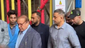 نوازشریف لندن سے روانہ، آج وطن واپس پہنچیں گے