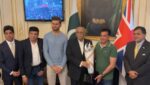پاکستان ہائی کمیشن لندن میں لاہور قلندرز کی ٹرافی تقریب، عوام اور کرکٹ اسٹارز کا جوش و خروش