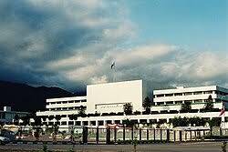وزراء کی عدم موجودگی، پی ٹی آئی کا سینیٹ سے واک آؤٹ