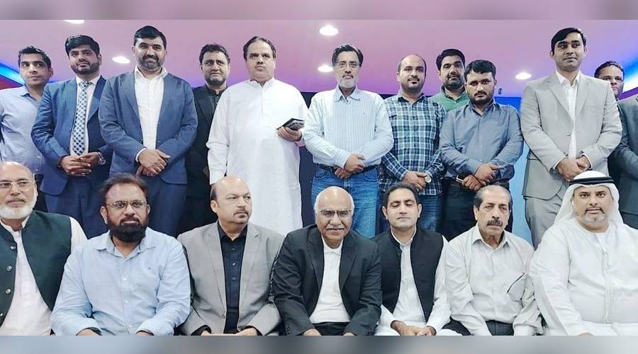 عجمان میں "اخوت" کے بانی اور ایگزیکٹو ڈائریکٹر ڈاکٹر امجد ثاقب کے اعزاز میں خصوصی عشائیہ کا اہتمام