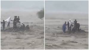 دریائے سوات میں پھنسے خاندان کی مدد کے لیے ریسکیو کی پہلی گاڑی کتنی دیر میں پہنچی؟
