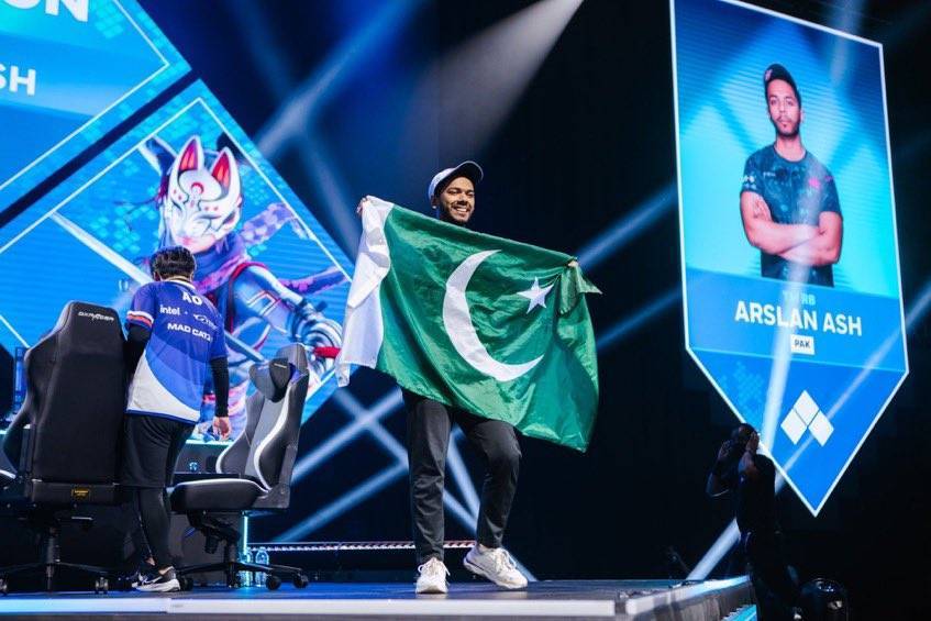 دانستہ طور پر ممنوعہ ادویات کا استعمال نہیں کیا بلکہ پاکستان میں عام پائے جانے والے "جم کلچر" کا شکار بنا، ارسلان ایش کی وضاحت