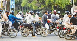 سندھ حکومت کا موٹرسائیکلوں کی نمبر پلیٹس تبدیل کرنے کا حکم، شہریوں پر مالی بوجھ