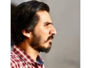 اسٹیبلشمنٹ اس نتیجے پر پہنچ گئی کہ عمران خان اور پی ٹی آئی کو روکنا ناممکن، قومی حکومت کی طرف بڑھا جائے: اسد طور