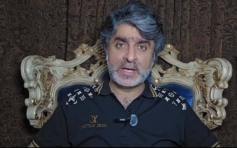 دو سال میں یہ جھوٹی پریس کانفرنس بھی نہیں کروا سکے کہ عمران خان جیل سے نکلنے کیلئے منتیں کر رہاہے : سینئر تجزیہ کار امیر عباس