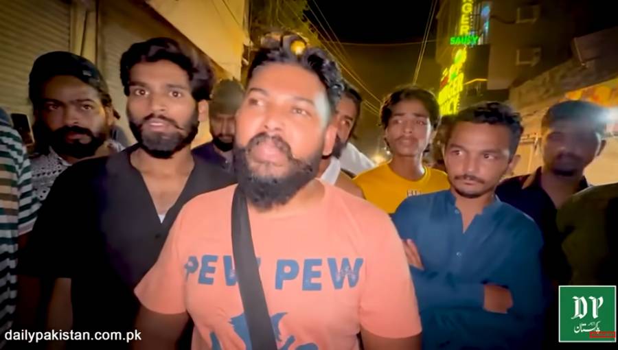 ویڈیو: گاڑی چلاتے 14 سالہ بچے نے تباہی مچا دی، کئی موٹر سائیکل اور گاڑیاں تباہ، ایک شخص جان سے گیا