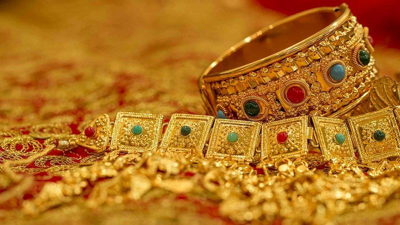 سونا ایک ہزار 500 روپے مہنگا، فی تولہ قیمت 3 لاکھ 54 ہزار 500 روپے ہو گئی