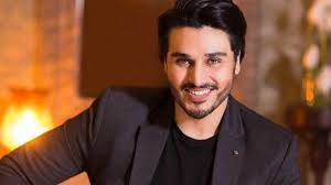 عورت کو اتنا خود مختار بنانا چاہیئے کہ وہ مرد کے چلے جانے کے بعد بھی زندگی گزار سکے:احسن خان