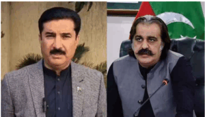 گورنر خیبر پختونخوا نے وزیر اعلیٰ کے ساتھ ’’مسکراہٹ‘‘ کے تبادلے سے متعلق سوال کا جواب دیدیا